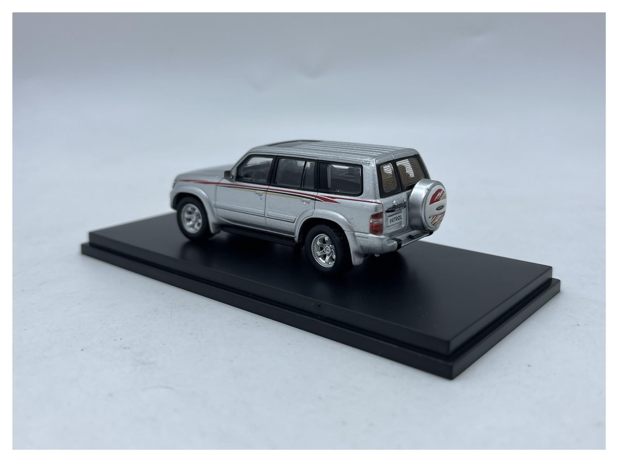Amazon | ミニカー 1:64 日産トゥアレグ 1998 Y61 合金